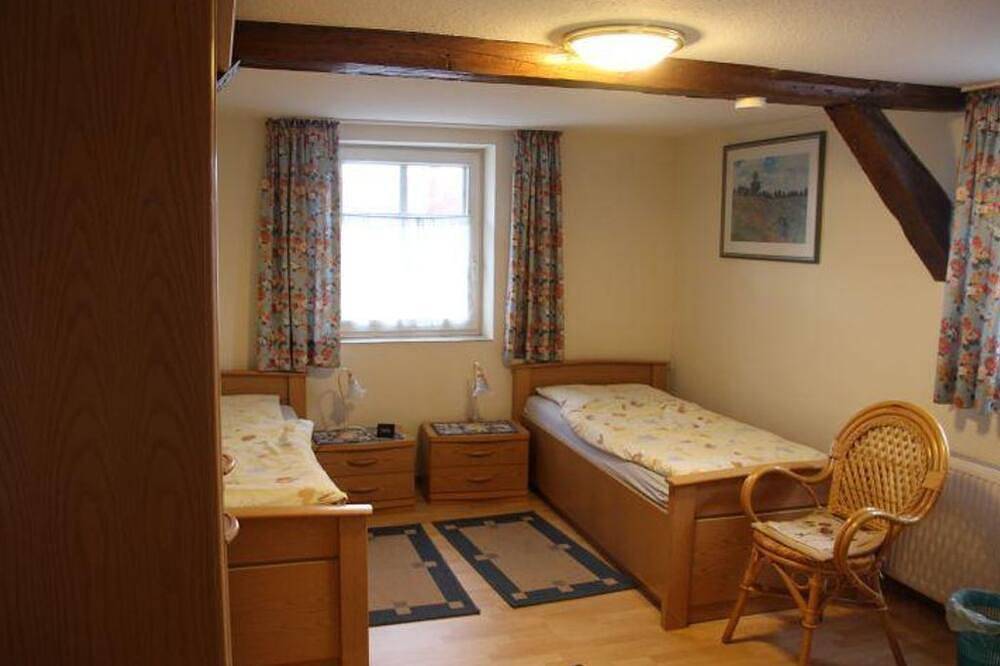 Ferienwohnung \"Bauernstube\" - Müllers Hof Ferienwohnungen/Pension in Emmerthal, Weserbergland