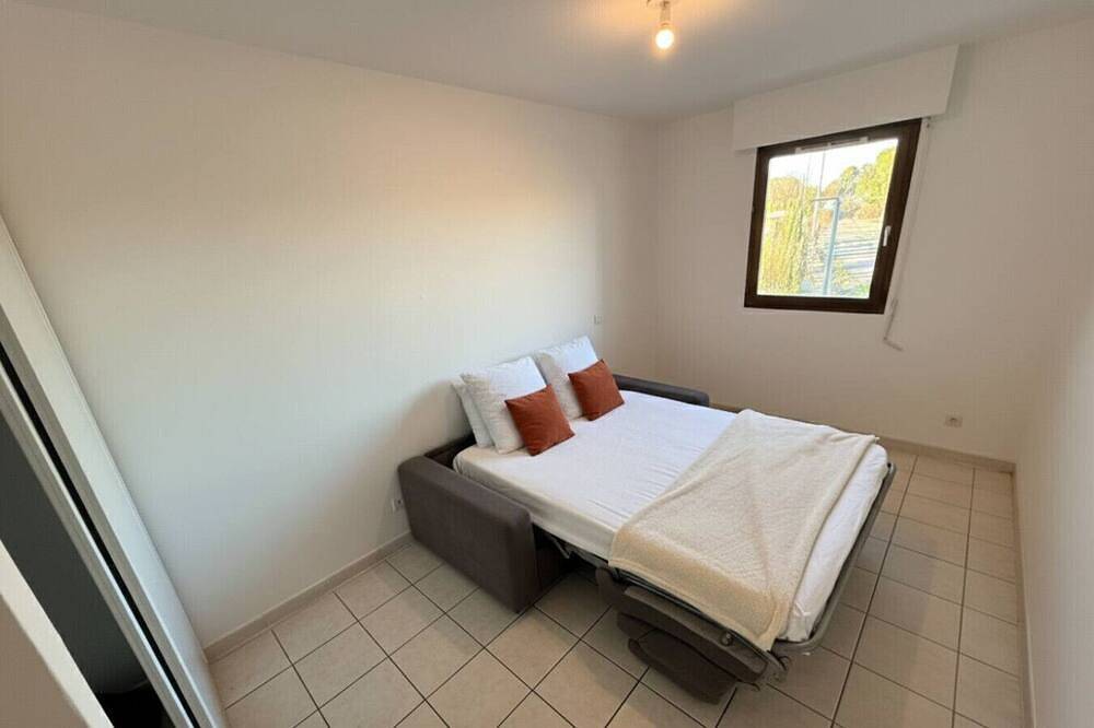 Entire apartment, L’Escale d’Ovalie, Ggl Stadium, Parking, Tram in Croix d'Argent, Montpellier