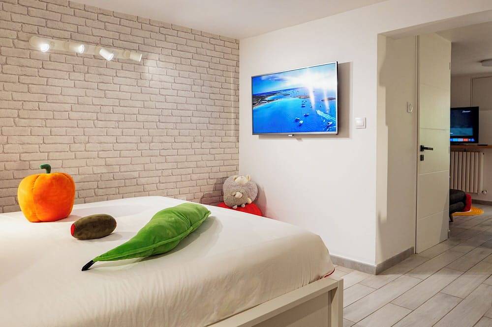 Appartement entier, 35 m2 Studio à Orange (Vaucluse). 10 à pied du cœur de la ville in Orange, Vaucluse