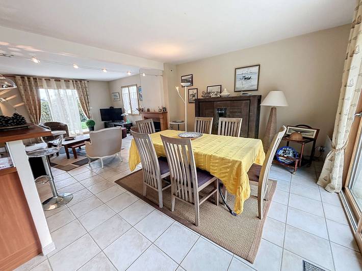 Location de vacances pour 8 personnes, avec terrasse et jardin à Saint-Pair-sur-Mer - 4