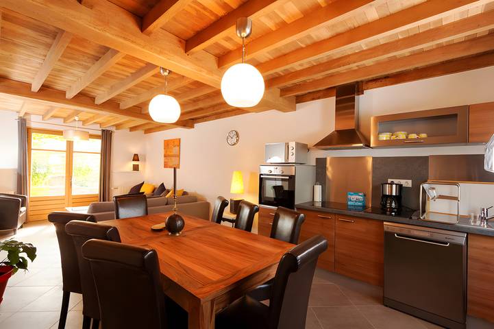 Maison de campagne pour 8 personnes, avec jardin, animaux acceptés dans l' Isère - 4