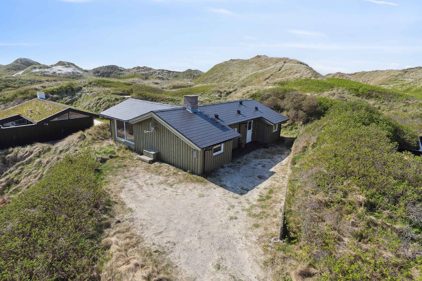 Erste Reihe zur Nordsee in modernem Ferienhaus in Blokhus, Jammerbugt