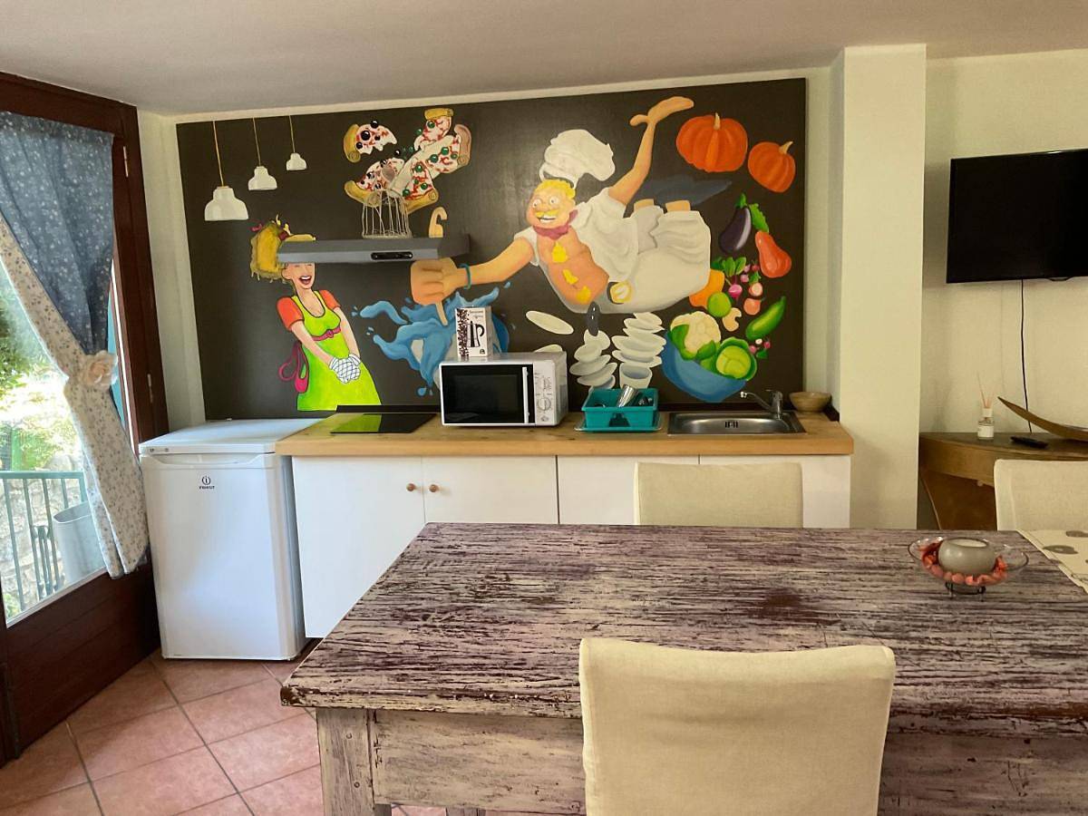 Appartement entier, Apartment with Garden View in Vergiate, Commune de Vergiate