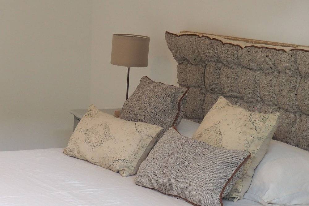 20 minutes from Barcelona on the coast in Supermaresme, Caldes d'Estrac