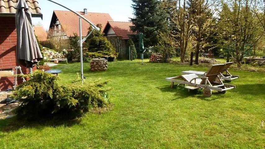 Ferienhaus für 2 Personen, mit Garten in der Feldberger Seenlandschaft