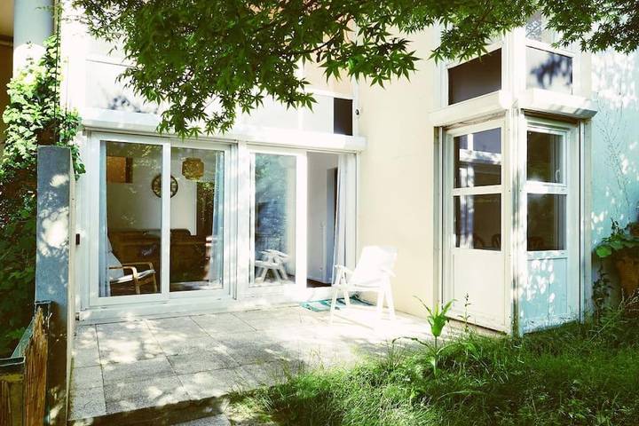 Apartamento de vacaciones para 6 personas, con vistas además de balcón y jardín - 1