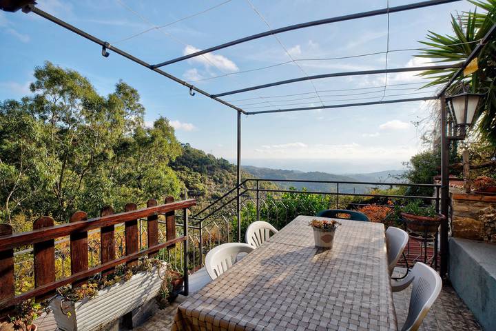Vacation rental for 6 people, with Balcony and Yard in Ligurian Coast