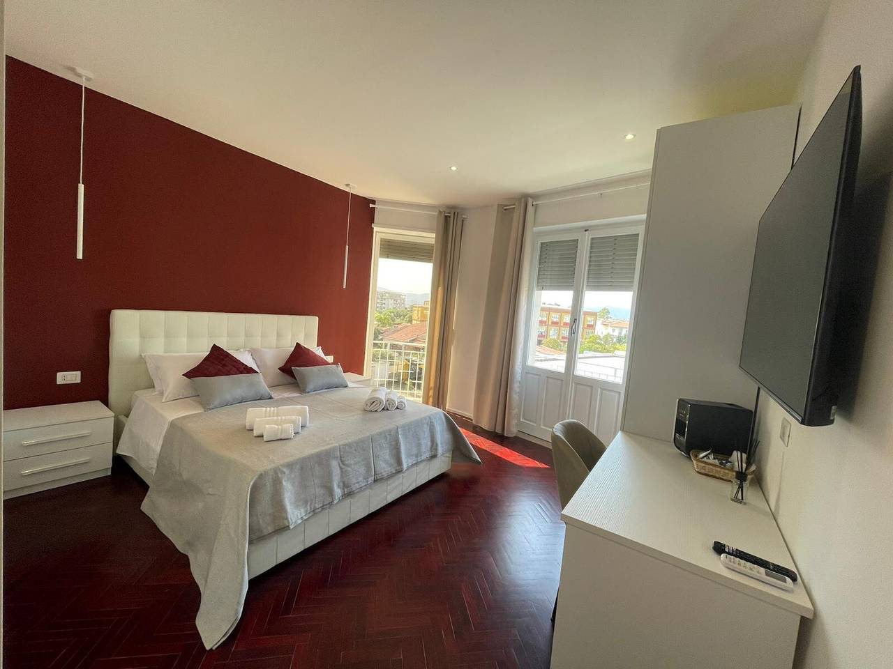 Zimmer „Camera Deluxe mit Balkon“ mit Wlan und Klimaanlage in Olbia, Costa Smeralda