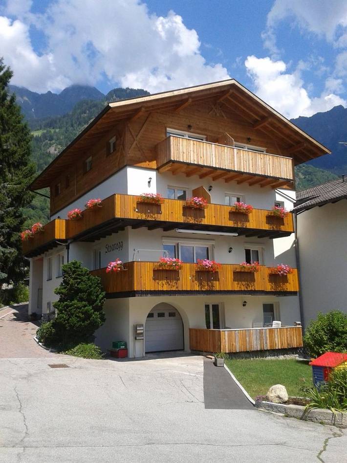 Ferienwohnung für 2 Personen, mit Balkon und Garten in Partschins