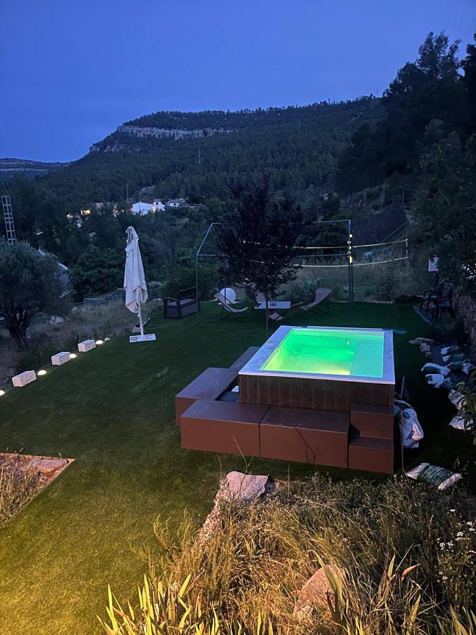 Casa rural para 11 personas, con Balcón y Terraza además de Jardín y Piscina en Alto Mijares - 2