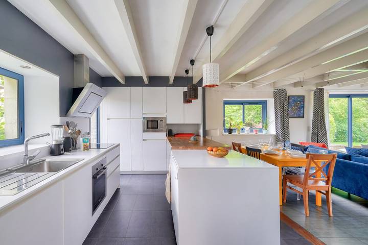 Location de vacances pour 6 personnes, avec terrasse ainsi que jacuzzi et jardin à Combrit - 3