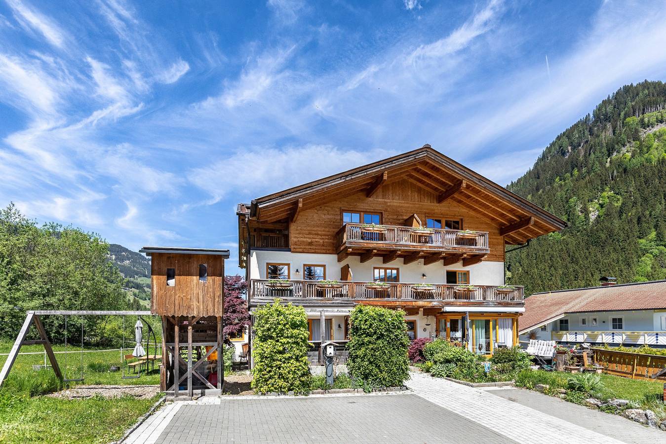 Ganze Wohnung, Ferienwohnung 'Stockinger' mit Bergblick, Gemeinschaftsgarten und Wi-Fi in Großarl, Ski Amadé