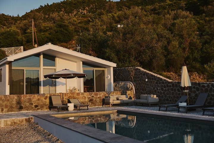 Villa für 3 Personen, mit Ausblick und Pool sowie Garten, mit Haustier - 1