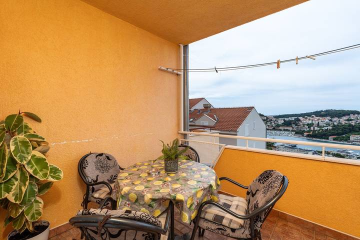 Ferienwohnung für 3 Personen, mit Balkon und Meerblick in Grad Dubrovnik - 3