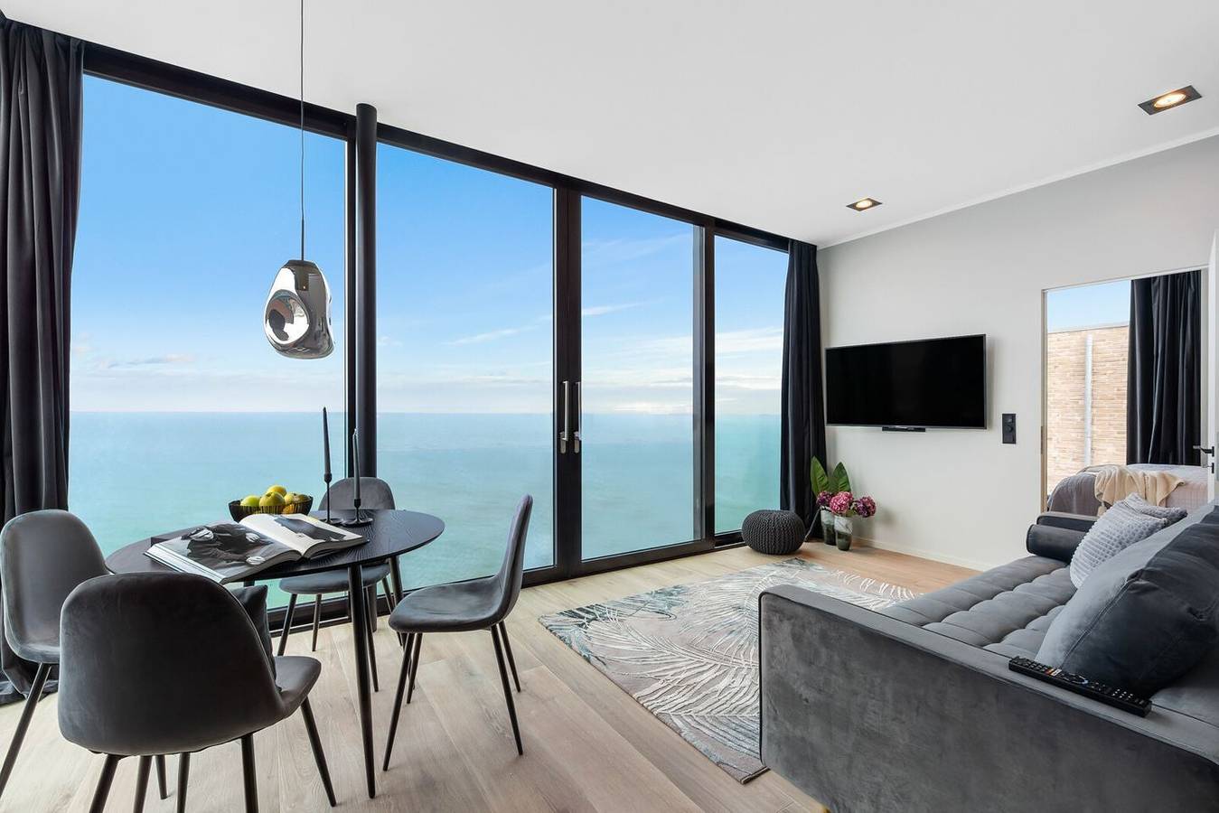 Ganze Wohnung, Bieker: Exklusive Ostsee-Ferienwohnung mit freiem Meerblick direkt am Strand in Olpenitz, Kappeln