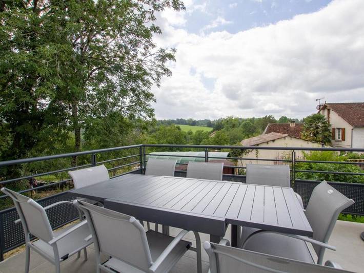 Location de vacances pour 6 personnes, avec Terrasse et Jardin à Saint-Mesmin (Dordogne)