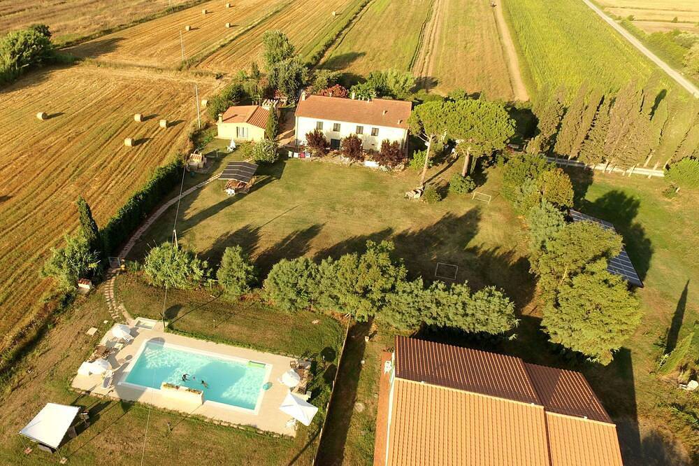 Agriturismo per 8 Persone in Castagneto Carducci, Riviera Toscana