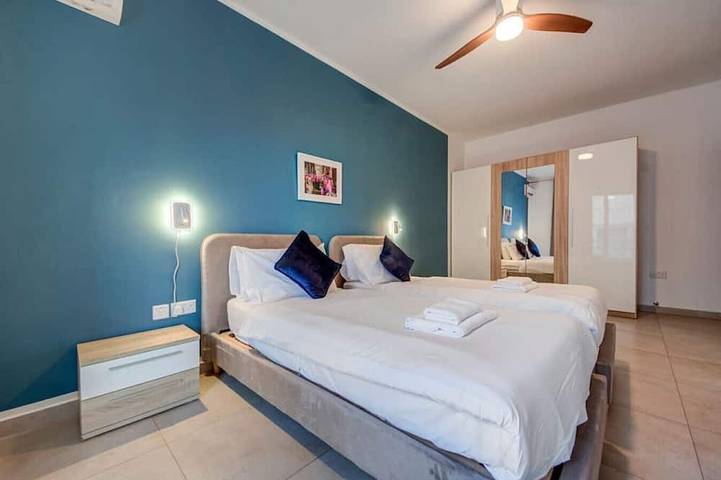 Apartamento inteiro, Ortigia 7 / Central / 5 mins to the Sea in San Giljan, Ilha de Malta