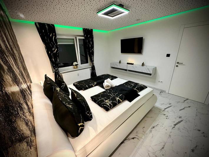 Ganze Wohnung, Ferienwohnung 'Deluxe - 'Andrei 2'' mit Balkon und Wi-Fi in Neuburg an der Donau, Romantische Straße