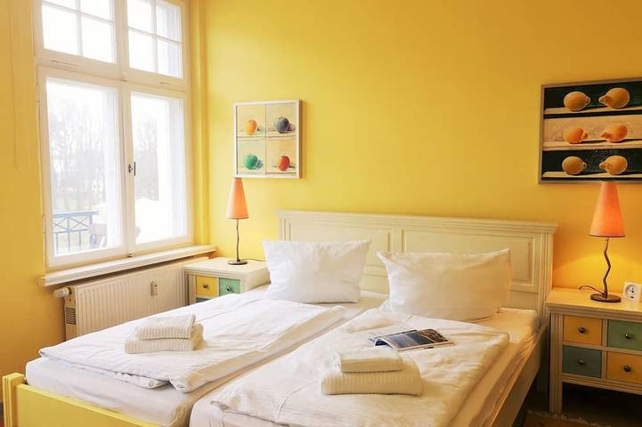 Appartement entier, Haus am Park apartment 31: 2-room apartment with high-quality furnishings close to the beach in Kühlungsborn Weststrand, Kühlungsborn