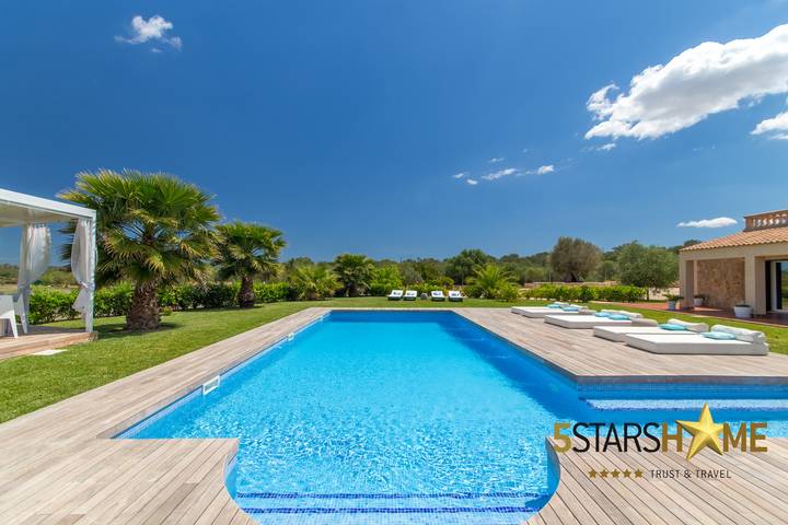 Villa pour 12 personnes, avec Balcon et Jacuzzi ainsi que Terrasse et Jardin à Palma de Majorque