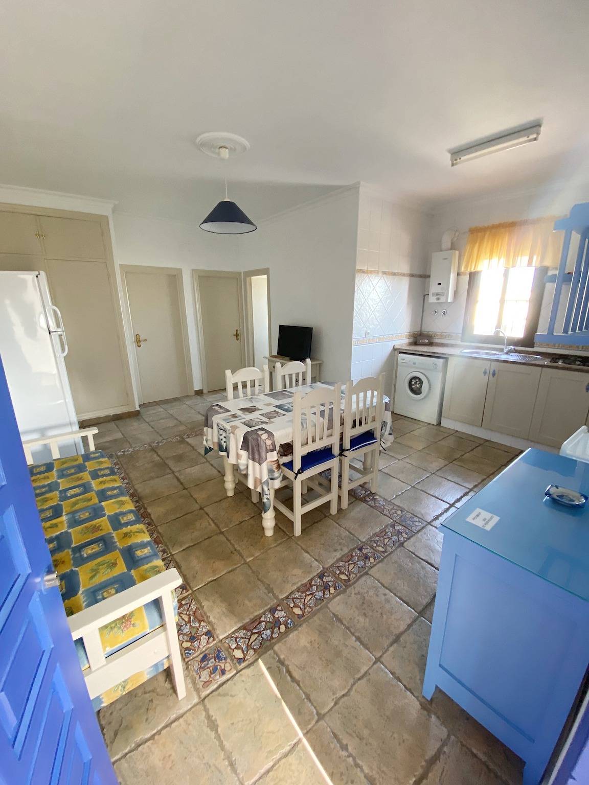 Appartamento intero, Appartamento 'La Viña 1' con piscina, terrazza e giardino in comune in Conil de la Frontera, Costa de la Luz