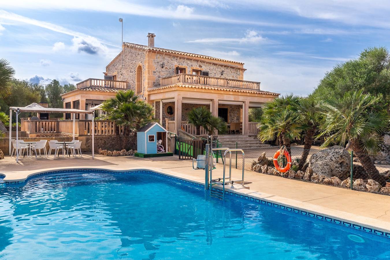Holiday Home 'Sa Pedrera' with Mountain View, Wi-Fi and Air Conditioning in Muro, North Majorca