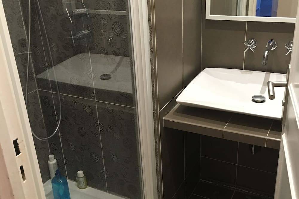Entire apartment, Sunny 4 room apartment with a beautiful view - Saint Germain in Saint-Germain-en-Laye, Yvelines