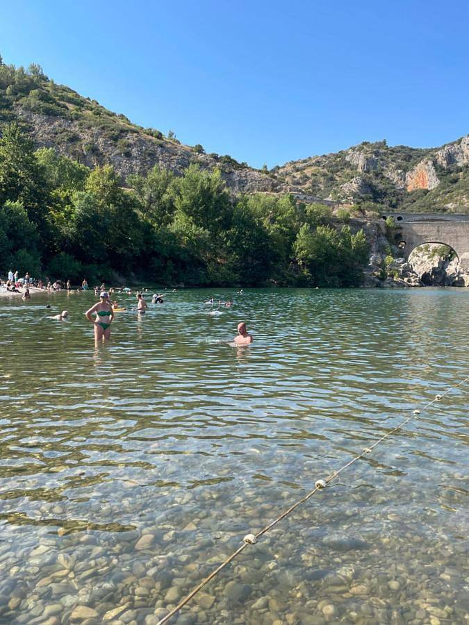 Location de vacances pour 2 personnes, avec jardin ainsi que terrasse et vue à La Boissière - 2