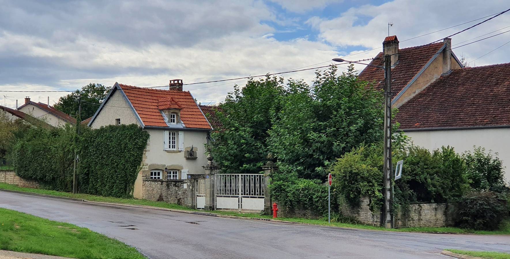 Gîte pour 4 personnes avec piscine in Pierremont-sur-Amance, Haute-Marne