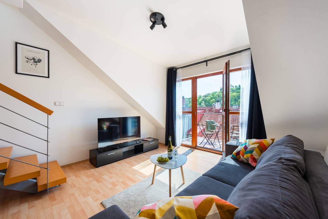 Ganze Wohnung, Ferienwohnung für 10 Personen mit Balkon/Terrasse in Smíchov, Prag