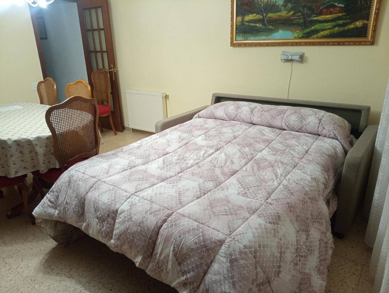 Casa vacacional 'Ca La Cris' con balcón y Wi-Fi in Cornudella, Montsant DO