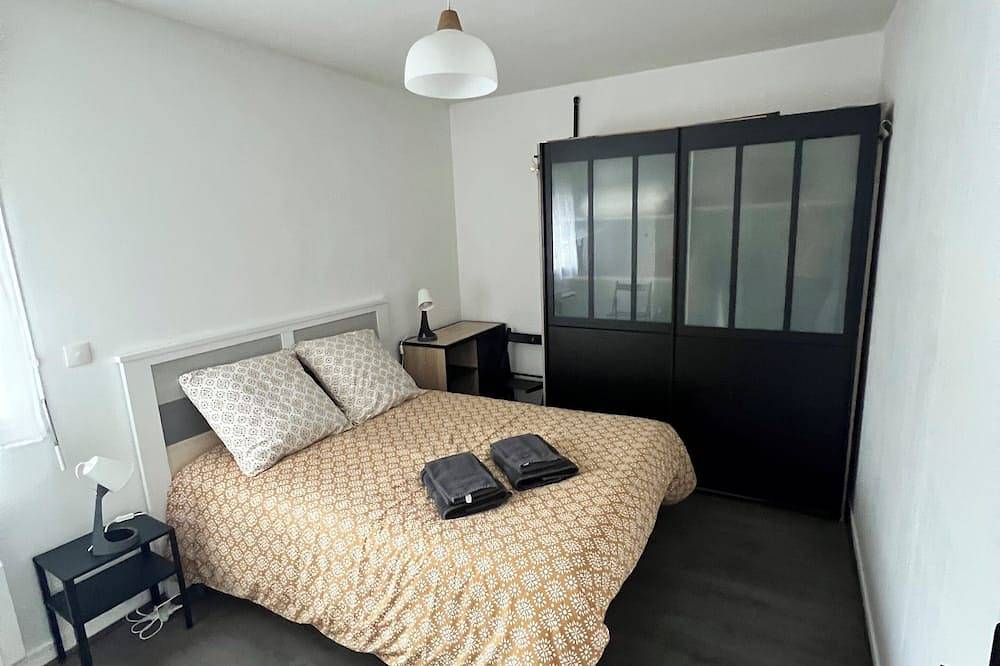 Entire apartment, Apartment 6 people close Bordeaux in Talence, Bordeaux region