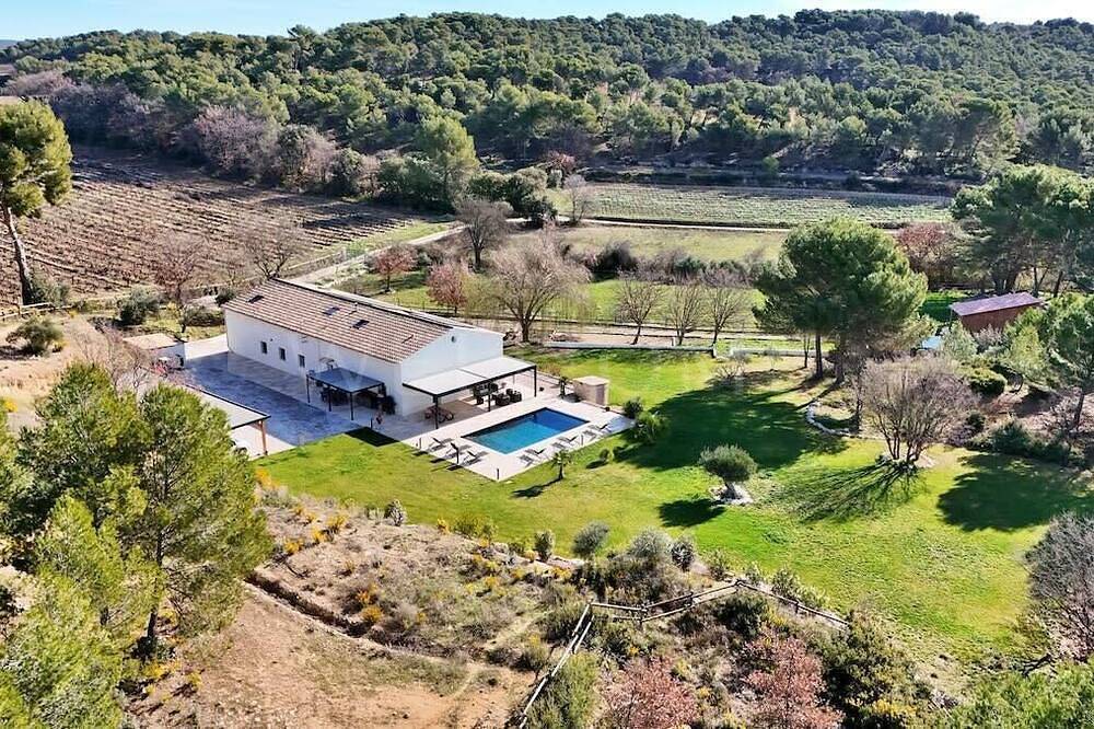 Countryside property with pool – 10 guests in Saint-Cannat, Region de Aix-en-Provence