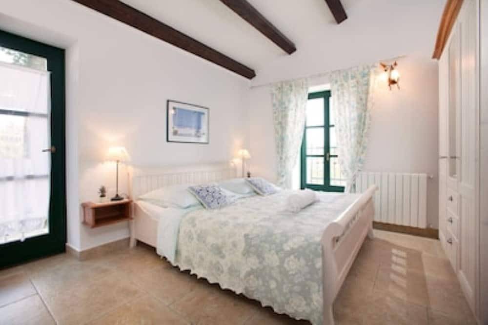 Charmante Villa Merula mit 50 m² privatem Pool, Meerblick,Haustiere willkommen in Rabac, Ostküste Istrien