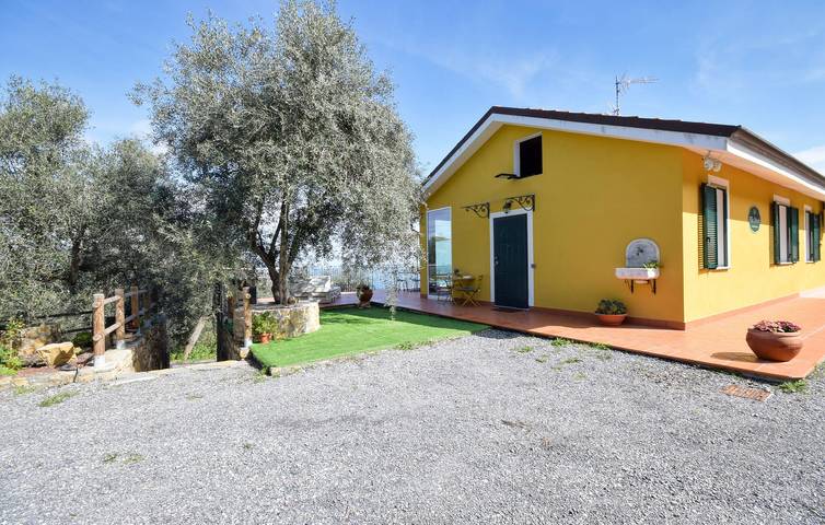 Ferienhaus mit Meerblick für 3 Personen, mit Terrasse und Whirlpool, kinderfreundlich in Ligurien - 2