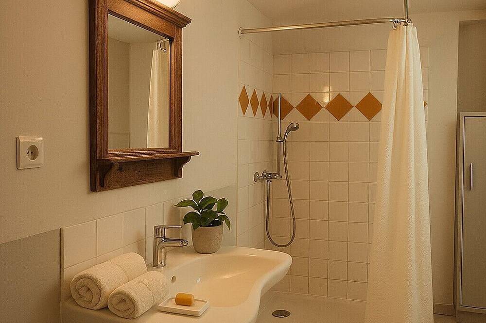 Appartamento intero, Ampio bilocale con aria condizionata, wifi, lavatrice, vista mare, residenc in Serra di Ferro, Ajaccio e dintorni