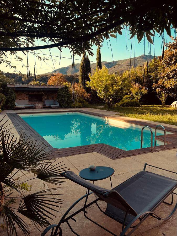 Ferienhaus für 14 Personen, mit Pool und Sauna sowie Garten und Whirlpool