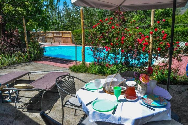 Apartamento de vacaciones para 4 personas, con vistas además de jardín y piscina - 1