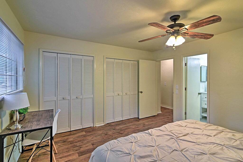 Aktualisiertes Gainesville Townhome mit Pool ~ 3 Mi. bei Uf! in Gainesville, Alachua County