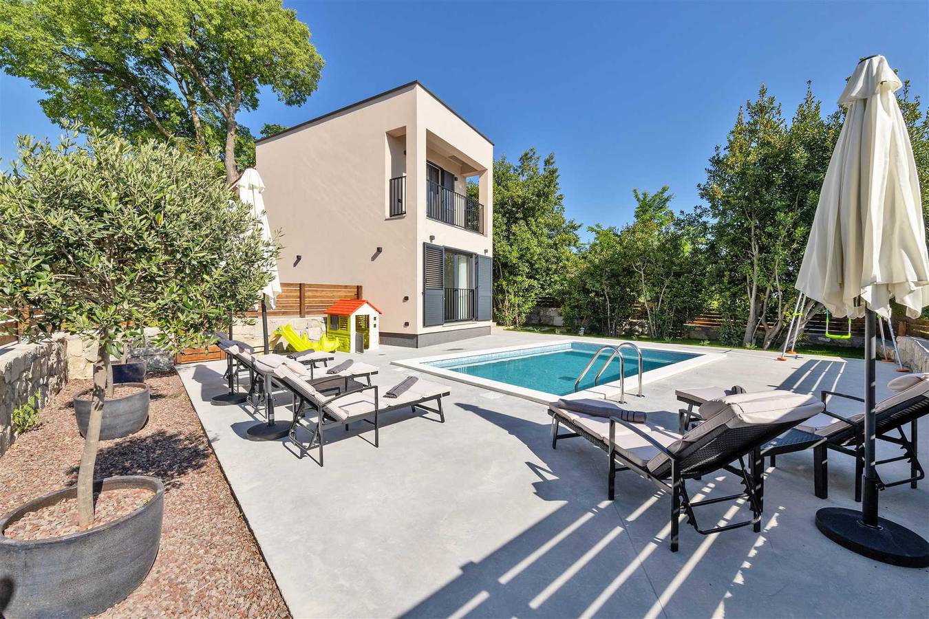 Villa pour 5 personnes avec piscine in Presika, Côte Est de l'Istrie