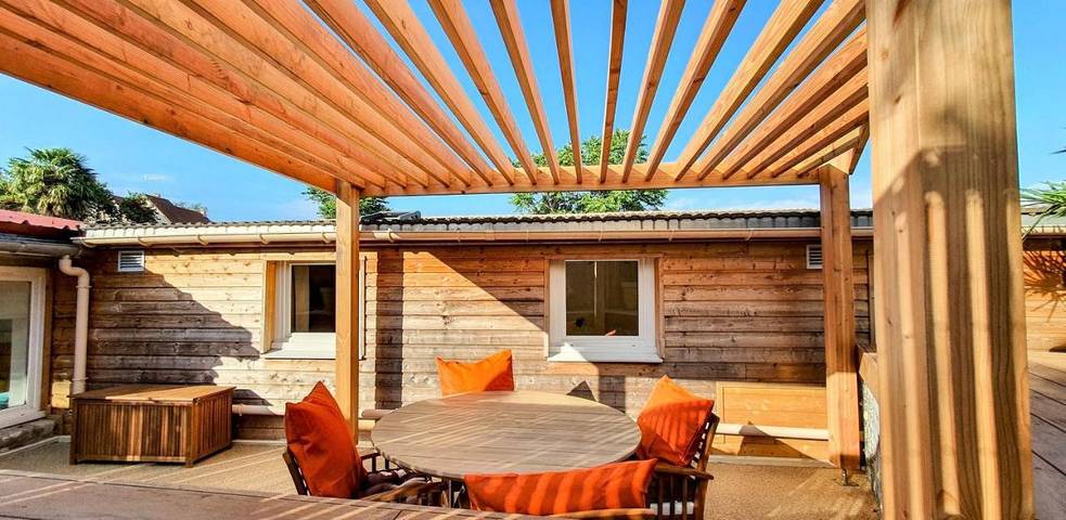 Location de vacances pour 4 personnes, avec terrasse à Carrières-sur-Seine