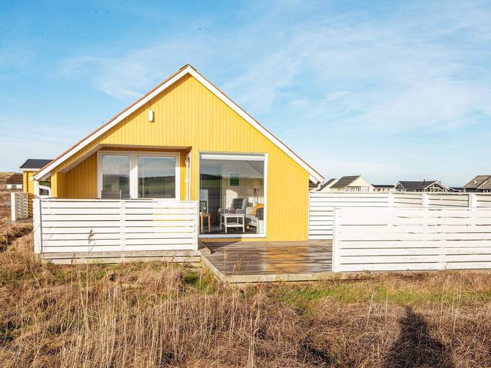 Ferieudlejning for 4 personer, med Terrasse i Lemvig