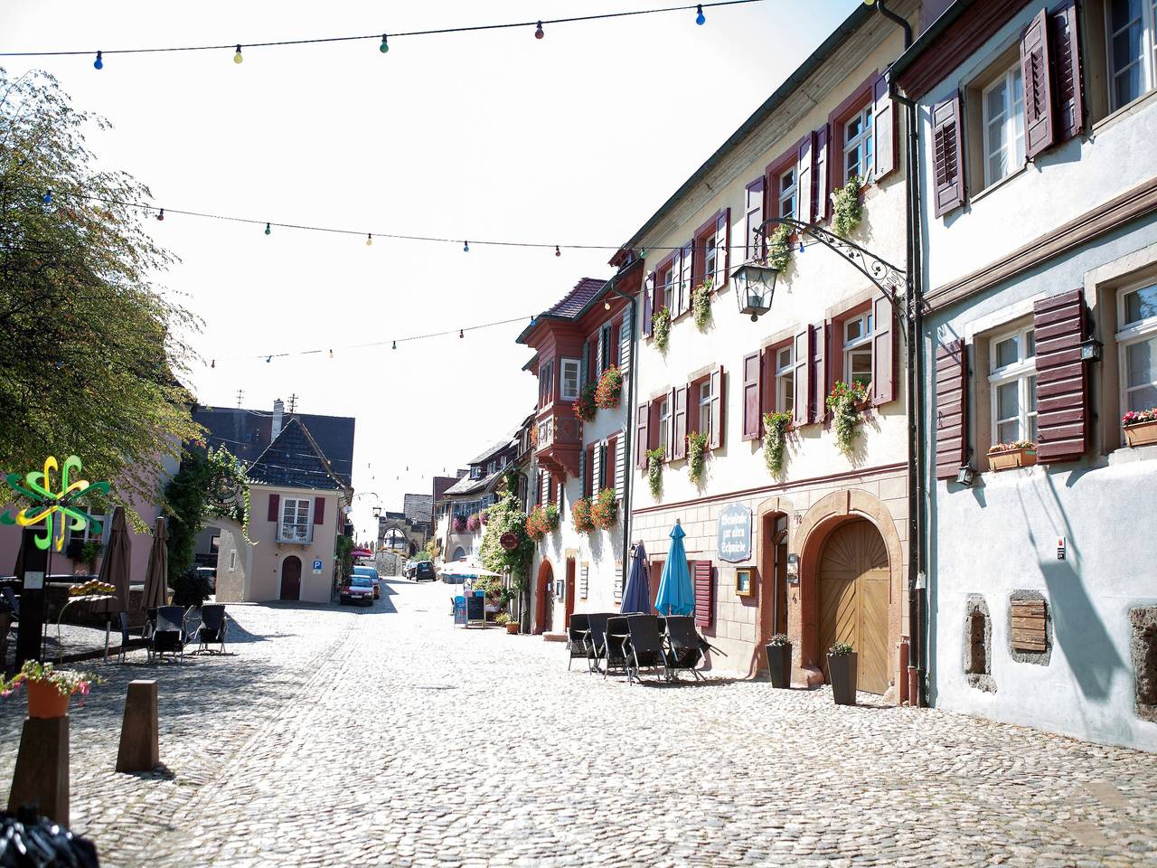 Apartamento inteiro, Apartamento 'Wein- und Vesperstube' com terraço privado e Wi-Fi in Burkheim, Vogtsburg