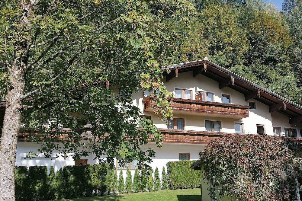 Ganze Wohnung, Nahe den Skigebieten und Ausgangspunkt zu Sehenswürdigkeiten in Stuhlfelden, Pinzgau