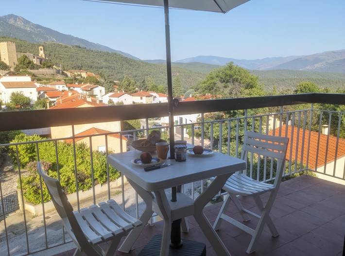 Gîte pour 3 personnes, avec terrasse, animaux acceptés dans Parc naturel régional des Pyrénées catalanes - 2