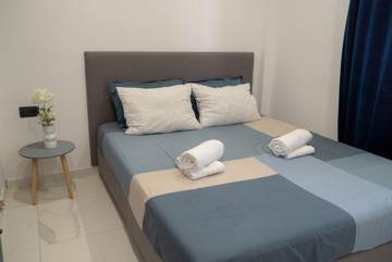 Vakantieappartement voor 3 Personen in City Beach West, Rhodos, Afbeelding 1