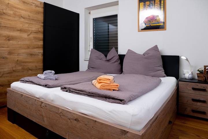 Ferienwohnung für 4 Personen, mit Seeblick und Ausblick sowie Garten, kinderfreundlich am Faaker See - 2