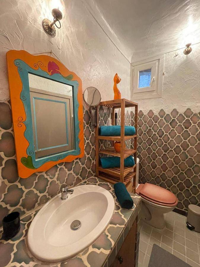 Appartement entier, Two-Bedroom Apartment in Salernes, Région de Draguignan