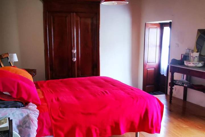 Location de vacances pour 10 personnes, avec vue et jardin, animaux acceptés à Marcols-les-Eaux - 4